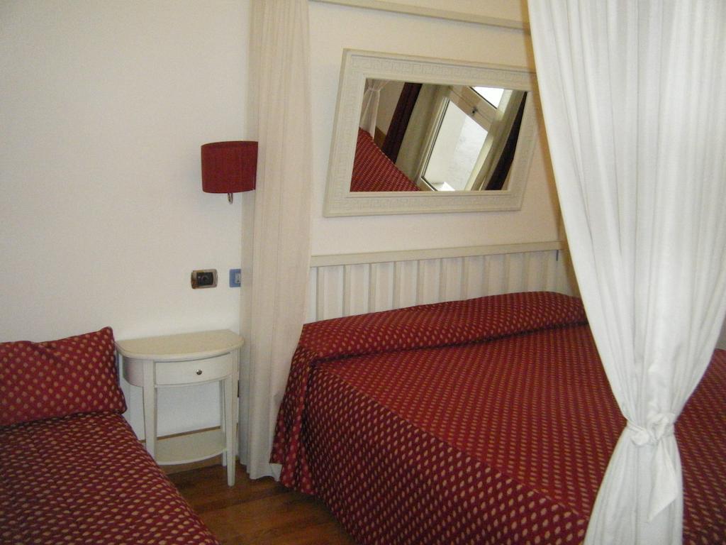Hotel Fiera Di Brescia Luaran gambar